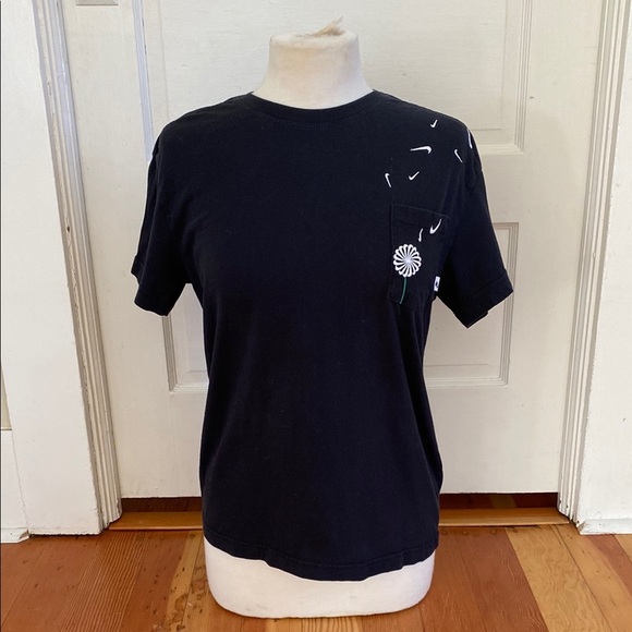 Nike Tops - Nike XS‎